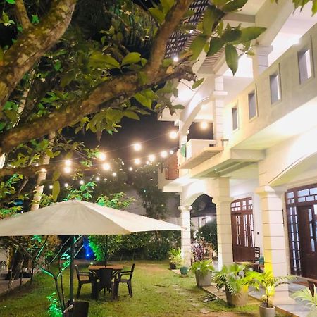 Plantation Surf Inn & Restaurant - Midigama East Ngoại thất bức ảnh