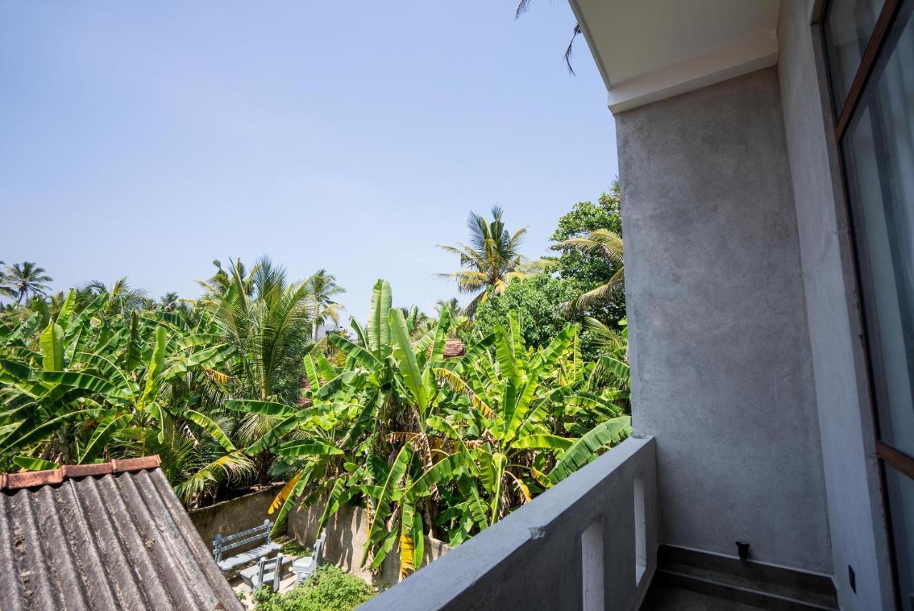 Plantation Surf Inn & Restaurant - Midigama East Ngoại thất bức ảnh
