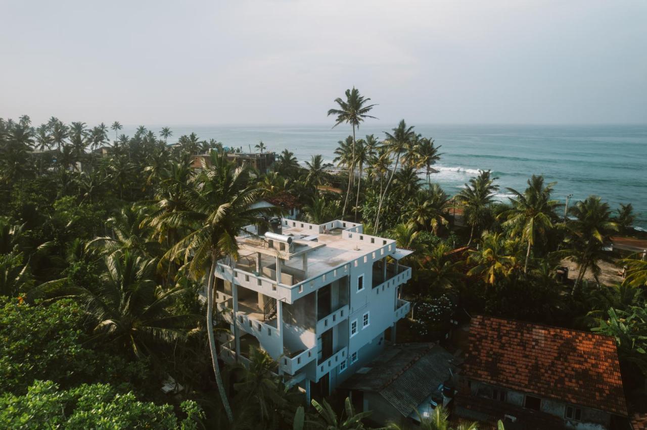 Plantation Surf Inn & Restaurant - Midigama East Ngoại thất bức ảnh