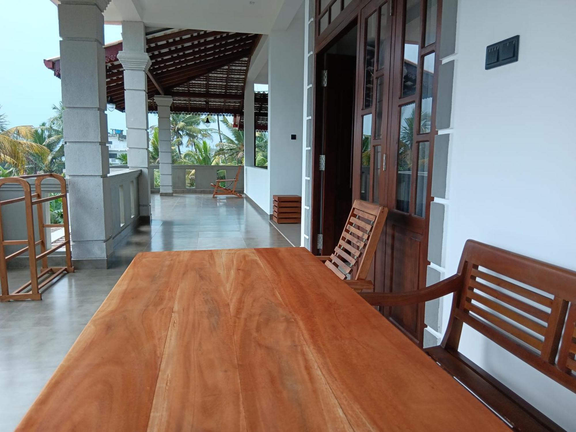 Plantation Surf Inn & Restaurant - Midigama East Ngoại thất bức ảnh