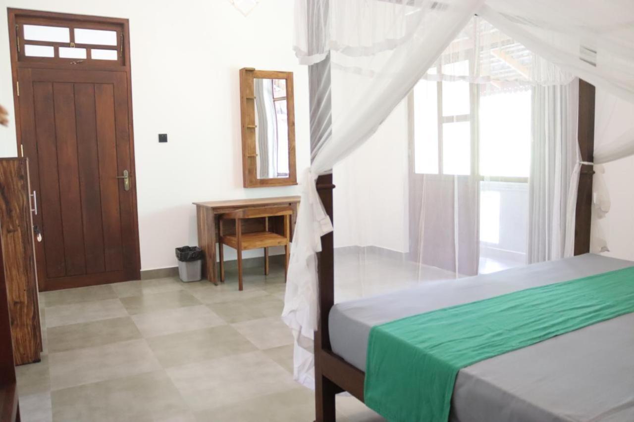 Plantation Surf Inn & Restaurant - Midigama East Phòng bức ảnh