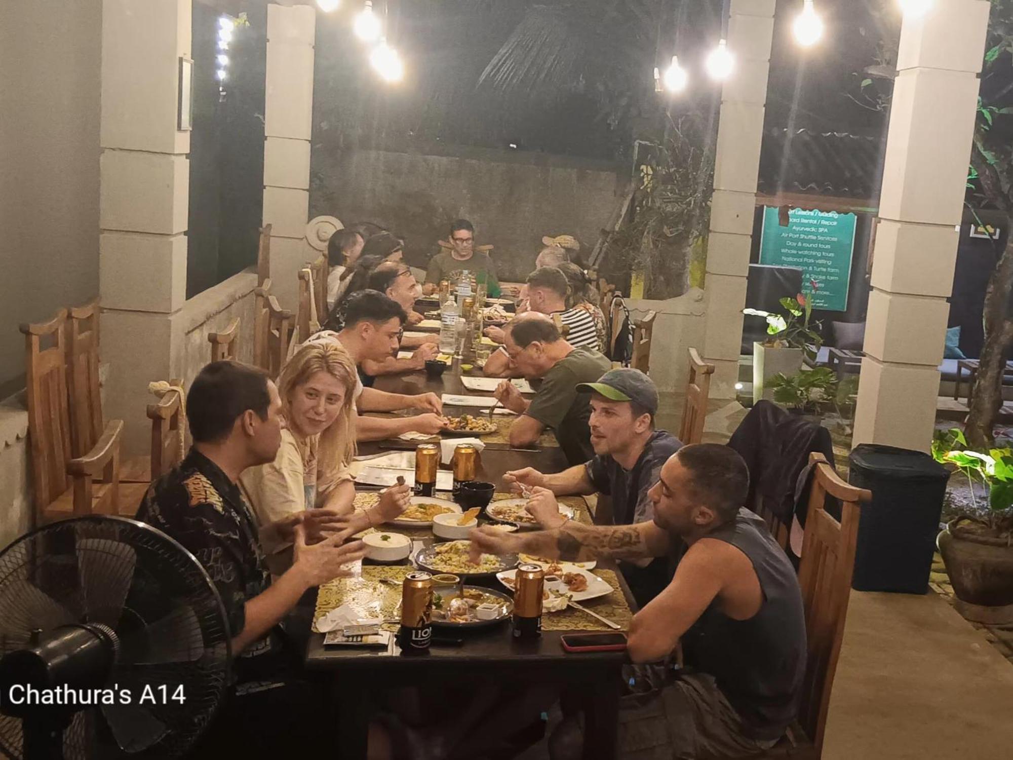 Plantation Surf Inn & Restaurant - Midigama East Ngoại thất bức ảnh