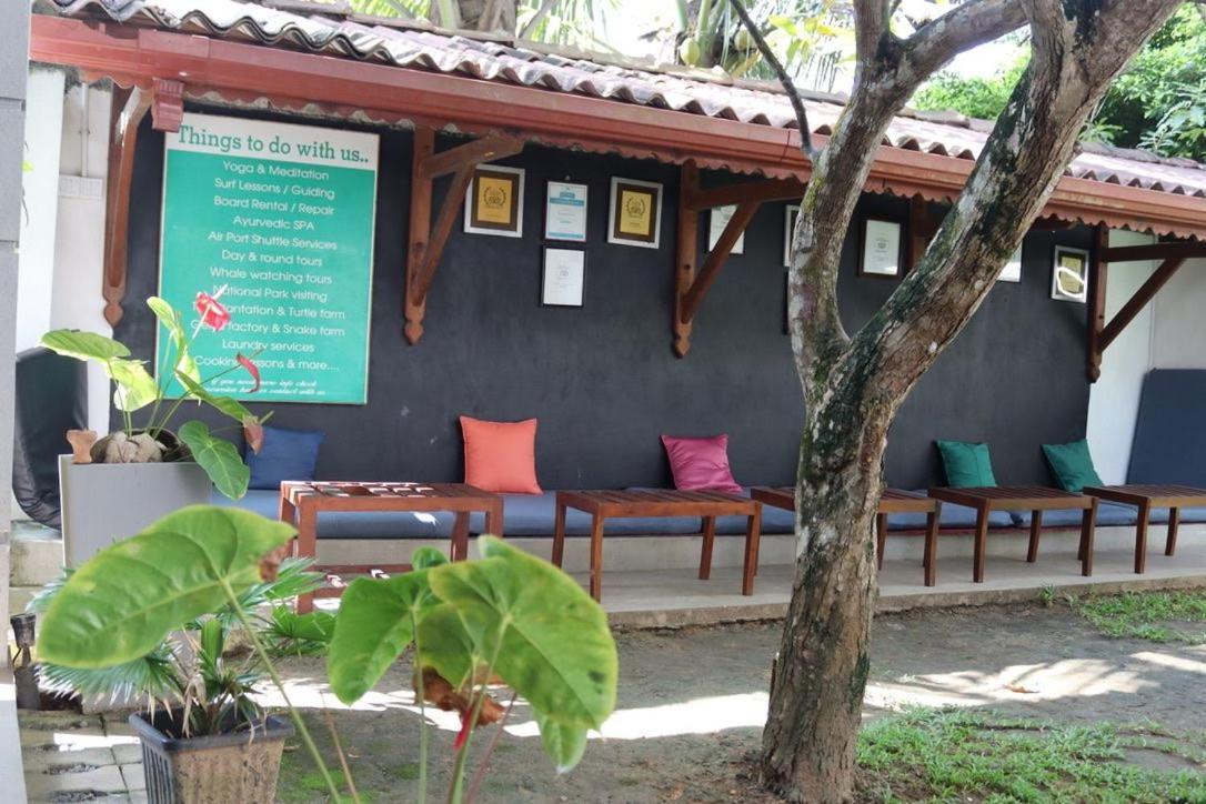Plantation Surf Inn & Restaurant - Midigama East Ngoại thất bức ảnh